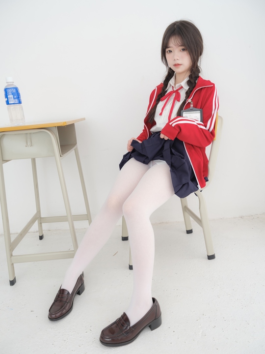 紧急企划 内部-018 奶昔 白丝校服 [60P1V-2.95GB].jpg